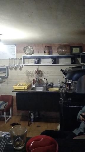 عکس کافی شاپ شب قهوه