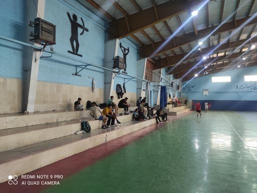 عکس سالن ورزشی دلاوران