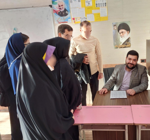 عکس دبیرستان شاهد حکیم