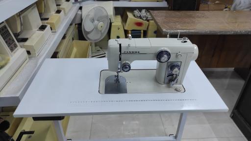 عکس فروشگاه چرخ خیاطی آرمینا