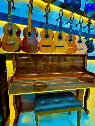 عکس پیانو یاماها ساری