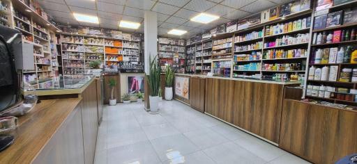 عکس رنگ مو و آرایشی ایرج