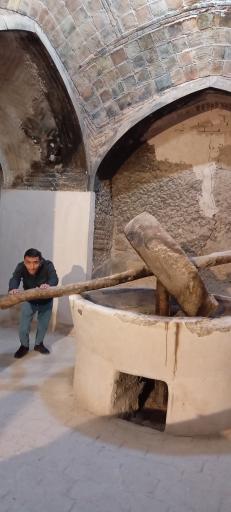 عکس بنای تاریخی حلوایی