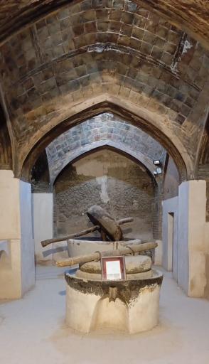 عکس بنای تاریخی حلوایی