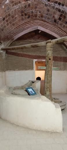 عکس بنای تاریخی حلوایی