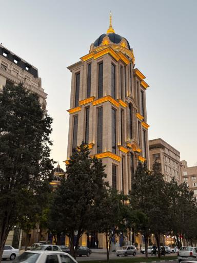 عکس برج دروازه ملل