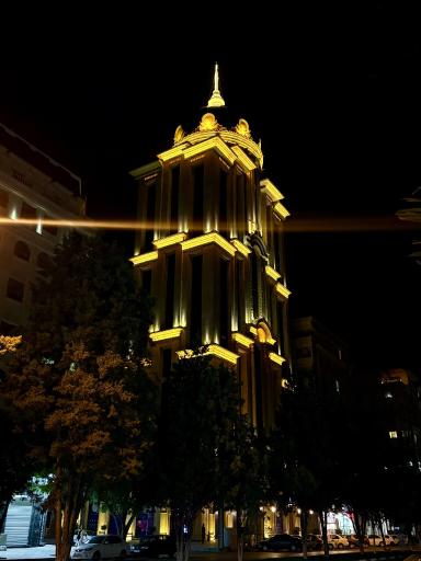 عکس برج دروازه ملل