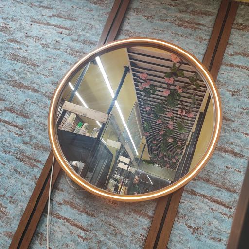 کافه آبمیوه سفید