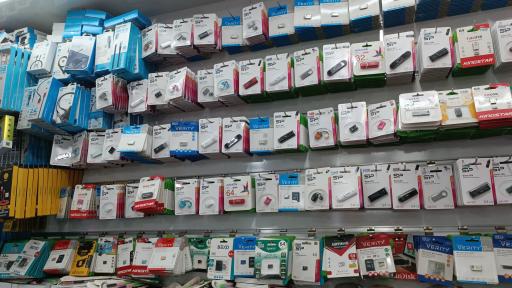 عکس فروشگاه صوتی و تصویری امیر