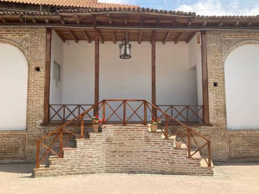 عکس خانه تاریخی کلبادی