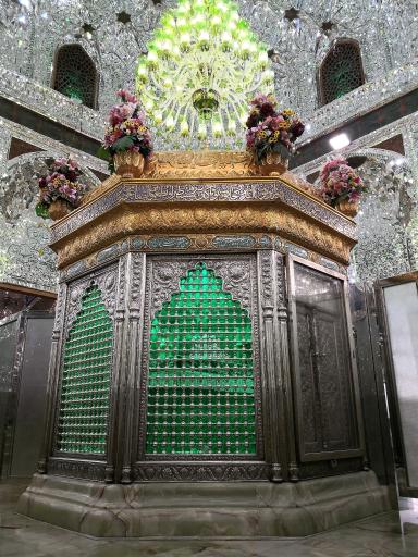 صحن مطهر حضرت امامزاده طاهر علیه السلام