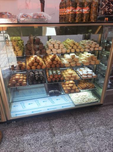 عکس فروشگاه نان فانتزی شایان