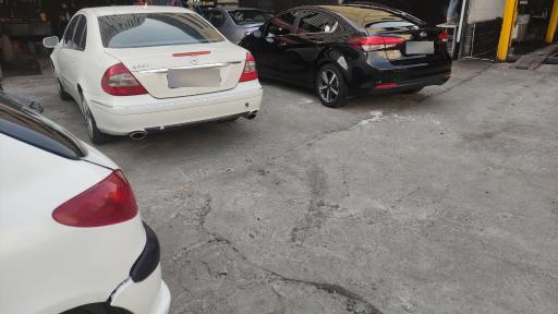 عکس مجتمع تعمیرگاهی و خدماتی اتومبیل دیلمان (Deylaman Car Service)