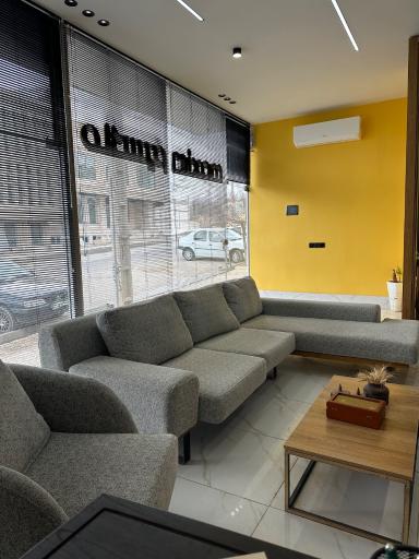 عکس دفتر ماکسیم ماکو