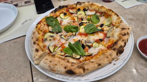 عکس کافه رستوران میناک