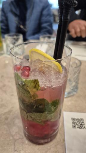 عکس کافه رستوران میناک