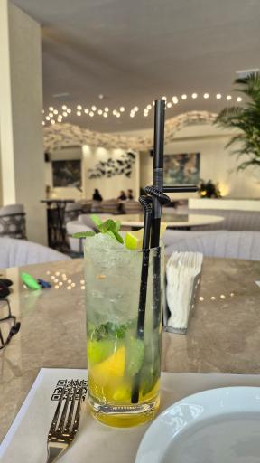 عکس کافه رستوران میناک