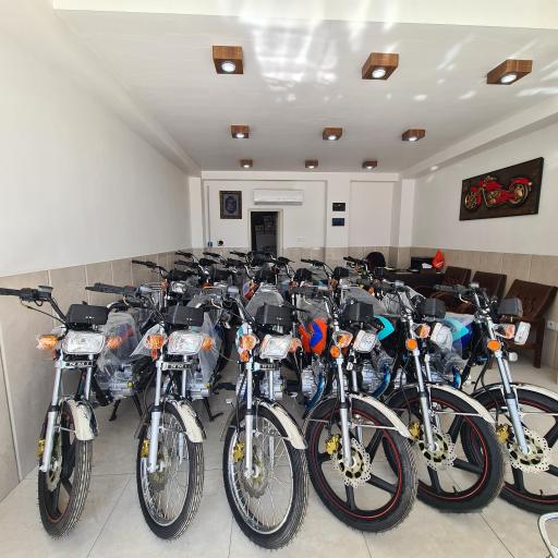 عکس نمایشگاه موتورسیکلت آقچه لی