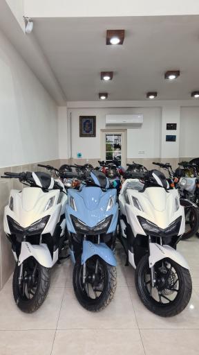 عکس نمایشگاه موتورسیکلت آقچه لی