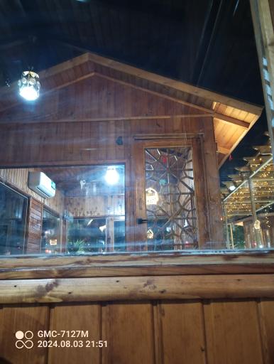 عکس باغ رستوران هرای