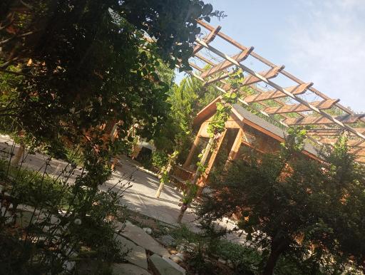 عکس باغ رستوران هرای