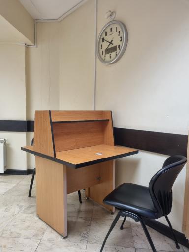 عکس کتابخانه عمومی شهید آیت (فرزانگان)