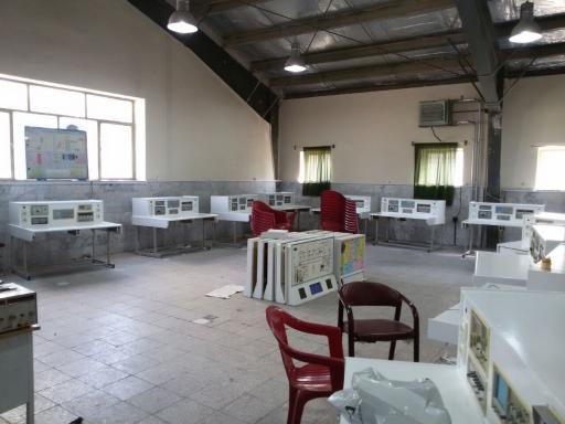 عکس هنرستان فنی و حرفه ای حکمت