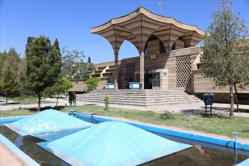 عکس دانشکده فنی دانشگاه شهید باهنر کرمان