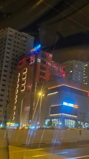 عکس پارکینگ هایپر می