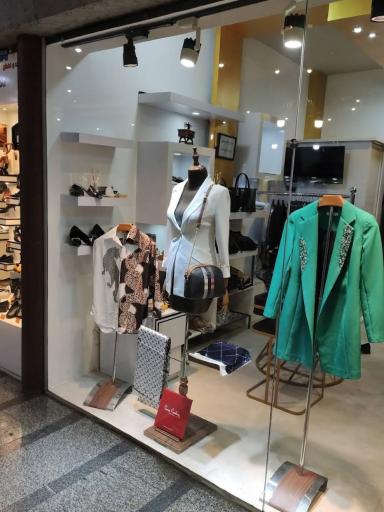 عکس گالری ریحانه