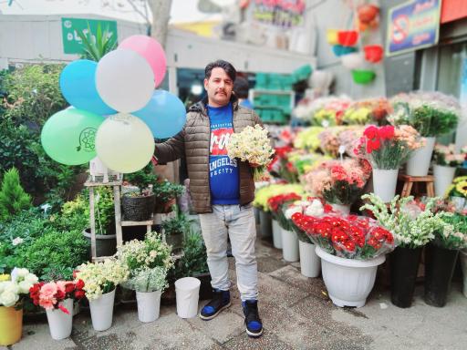 عکس گلفروش شهروند بهرود ذوالقدر