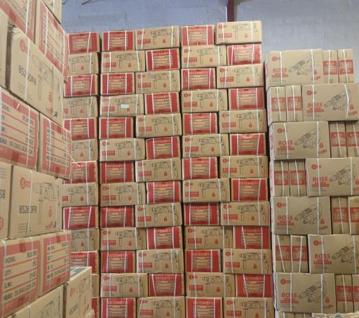 عکس انبار فروشگاه خانه ابزار تبریز