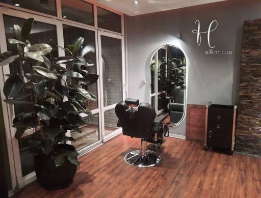 عکس آرایشگاه و مرکز ماساژ اچ