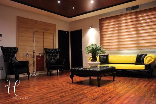 عکس آرایشگاه و مرکز ماساژ اچ