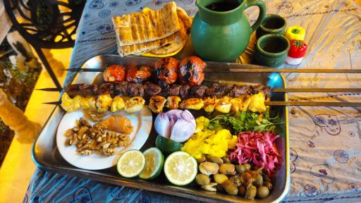 عکس رستوران چارلی