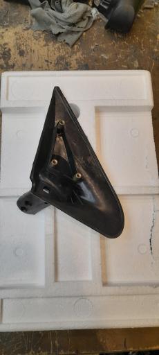 عکس شیشه اتومبیل امیدوار