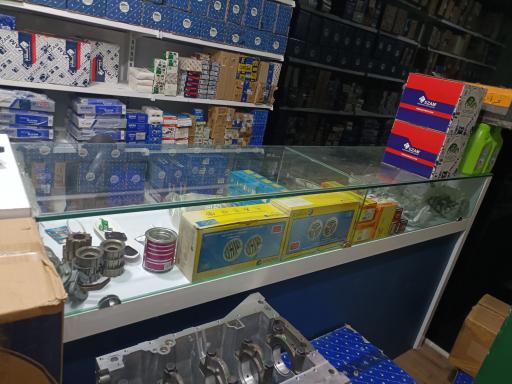 عکس فروشگاه لوازم یدکی حسینی