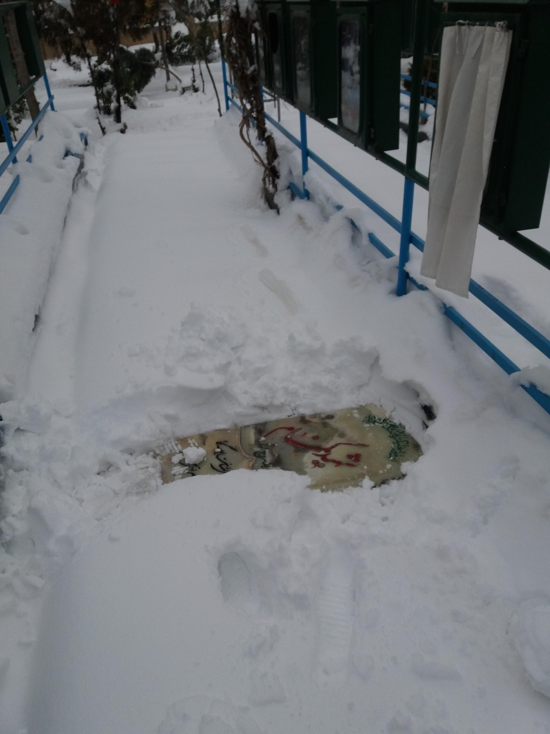 عکس آرامستان شهداء امامزاده محمد (ع)