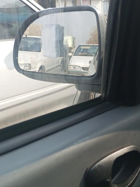 عکس شیشه اتومبیل امیدوار