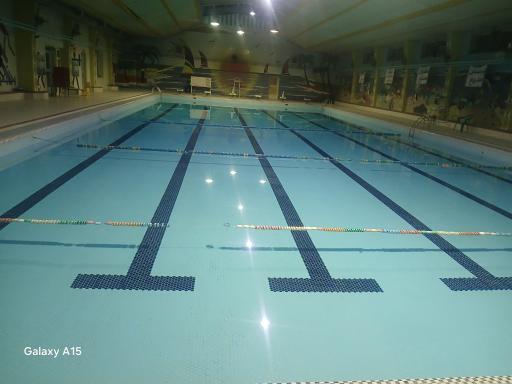 استخر و پارک آبی افق هلان