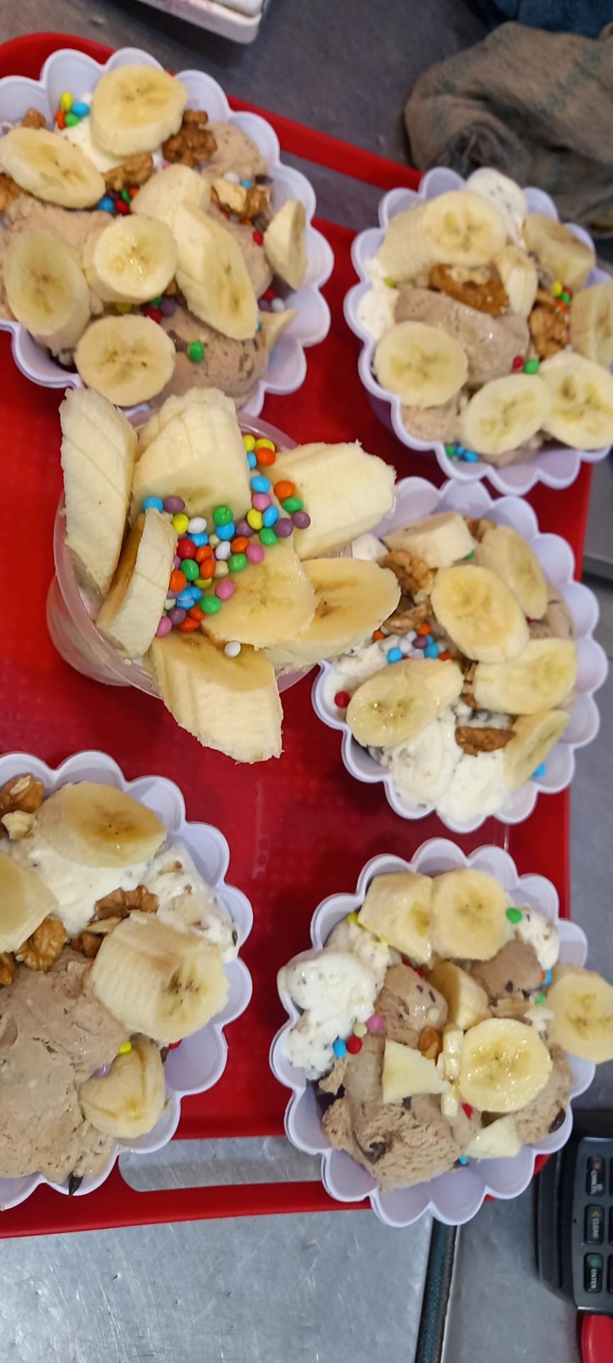 عکس آبمیوه و بستنی برادران محمدی