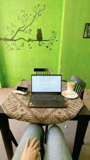 عکس کافه کتاب دیدار