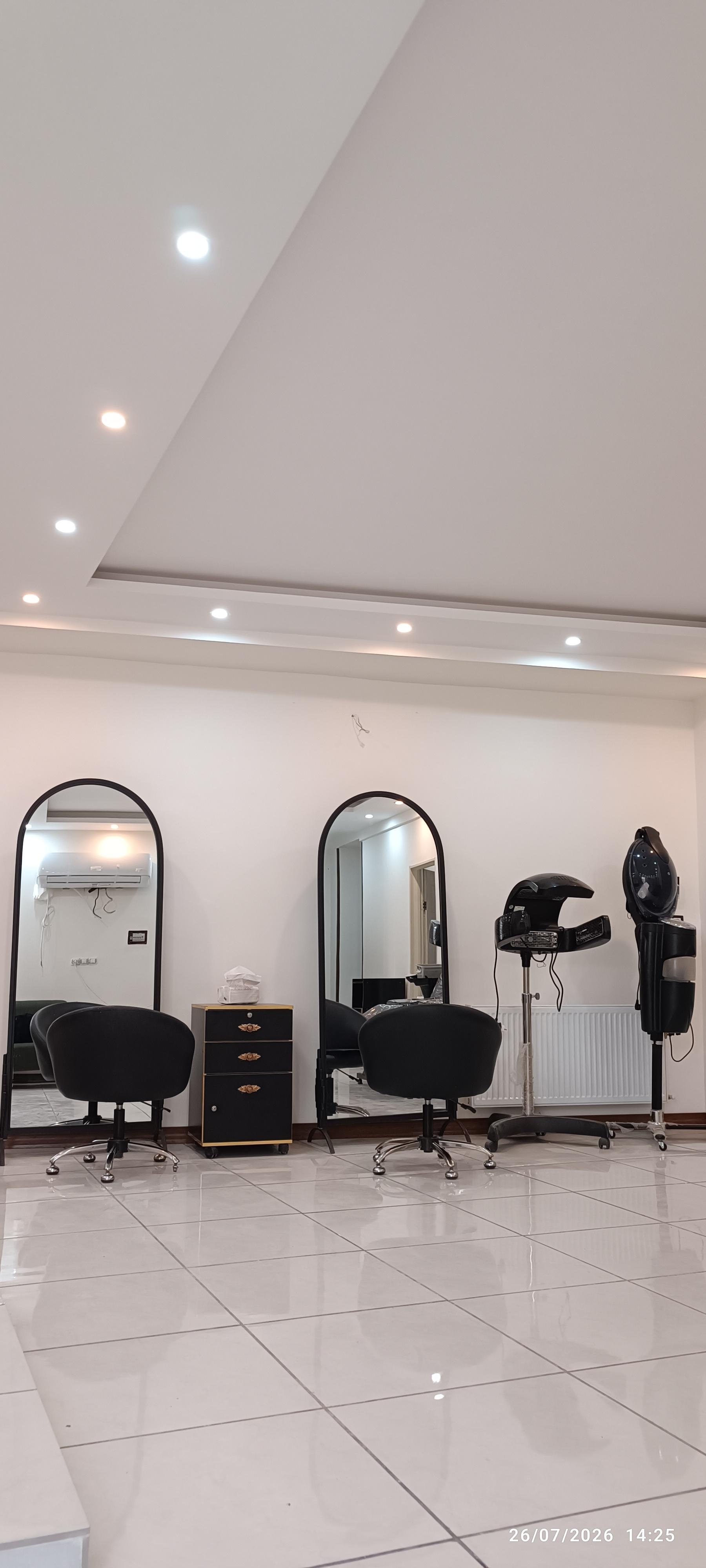 عکس سالن زیبایی شادکام