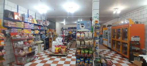 عکس سوپرمارکت داودیان