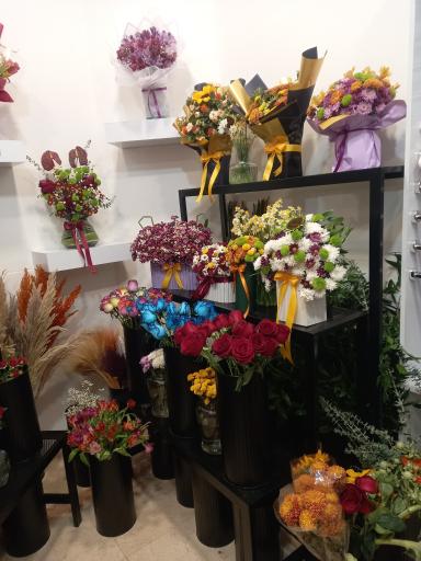 عکس گل فروشی مهشید