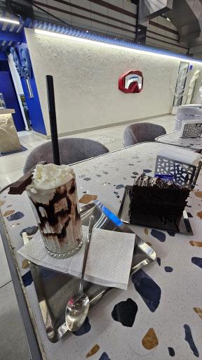 عکس کافه فصل یخ