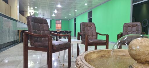 عکس مرکز مشاوره اولین برگ