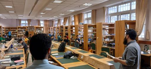 عکس دبیرستان علوم و معارف اسلامی امام رضا