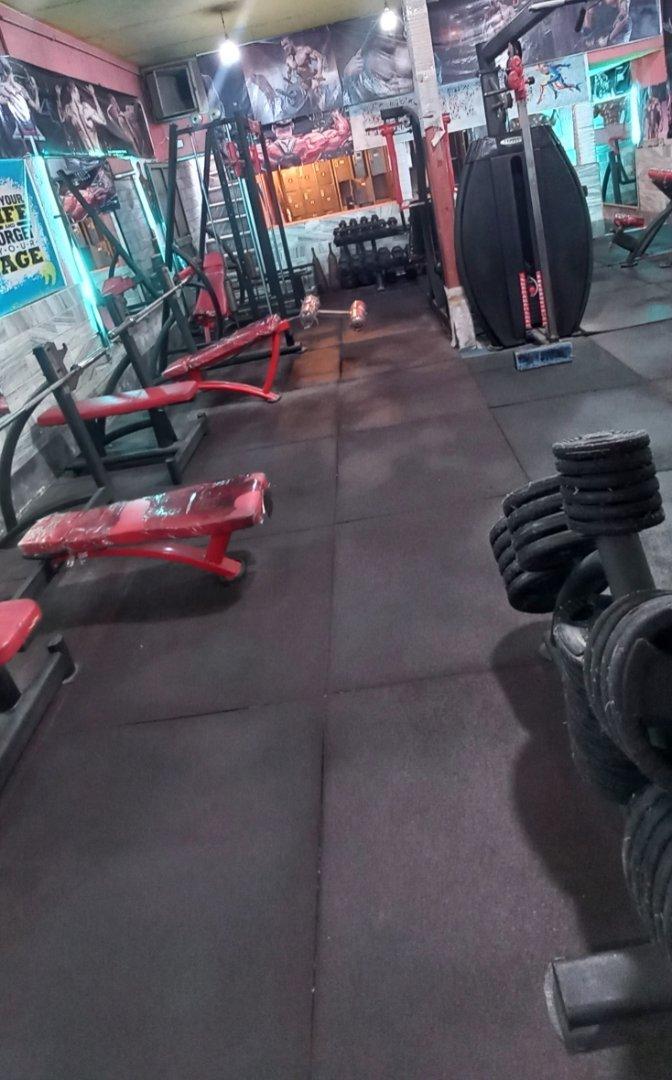 عکس باشگاه بدنسازی حسام