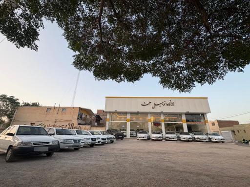 عکس نمایشگاه اتومبیل همت